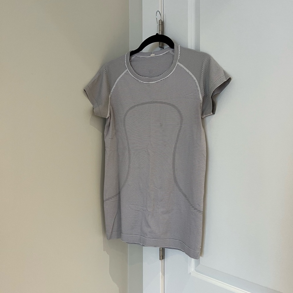 Lululemon stride swiftly